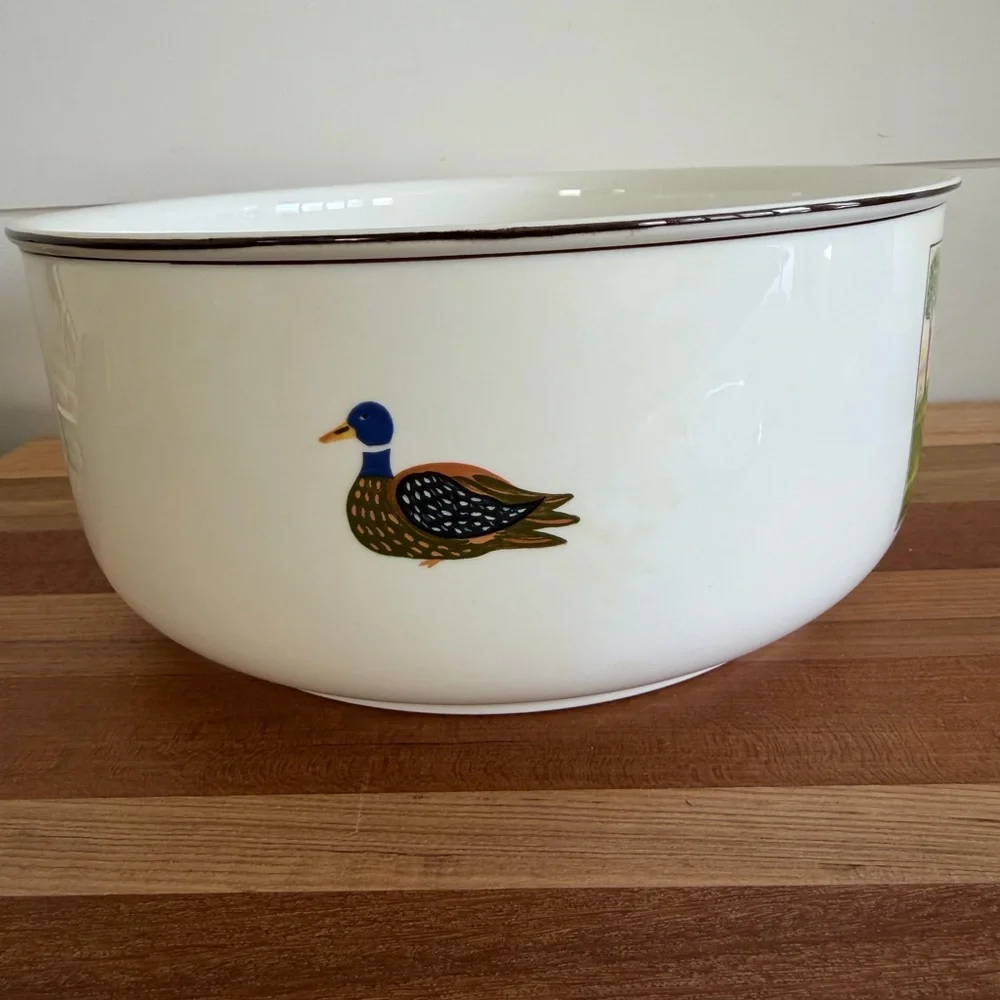 Villeroy & Boch Design Naïf Vegetable Serving Bowl PRICE DROP FIRM